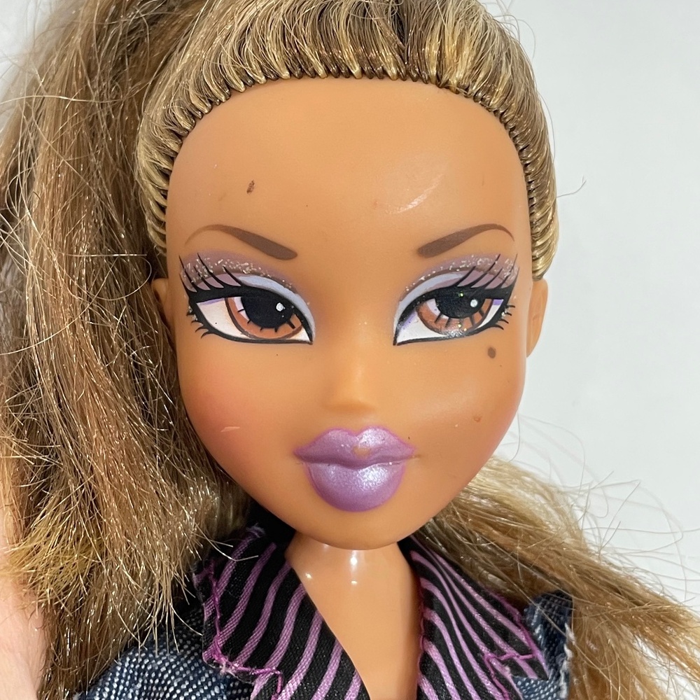 Bratz Doll Vintage | Fashion Doll | Great Hair & Outfit